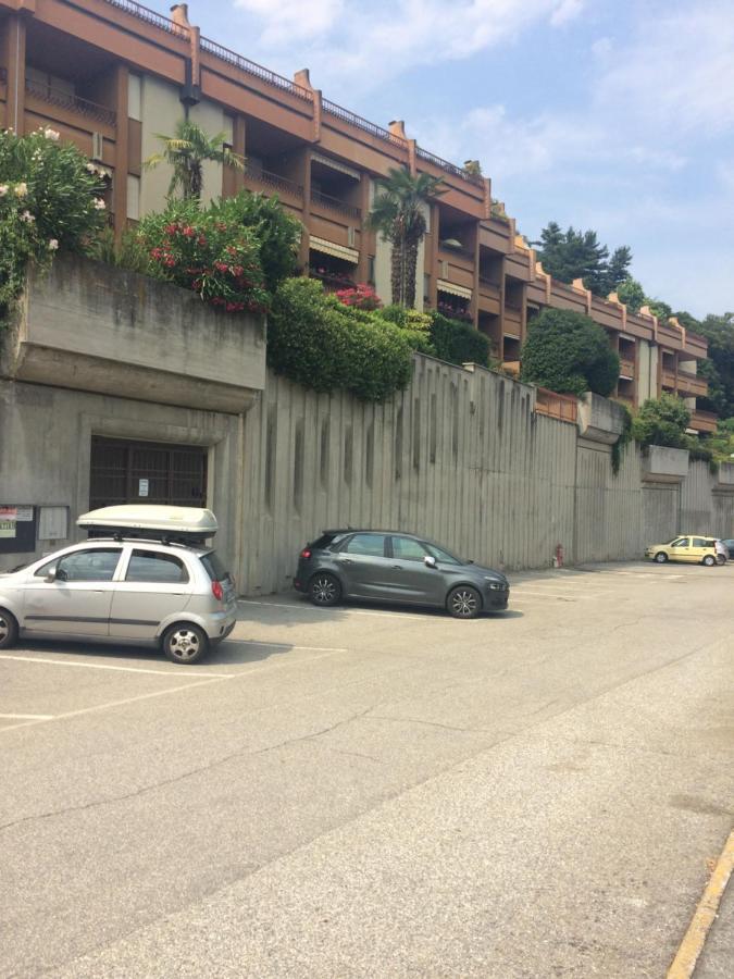 Casa Del Lago Maggiore Lesa 아파트 외부 사진